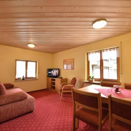 Gaestehaus Roseneck * טודמוס